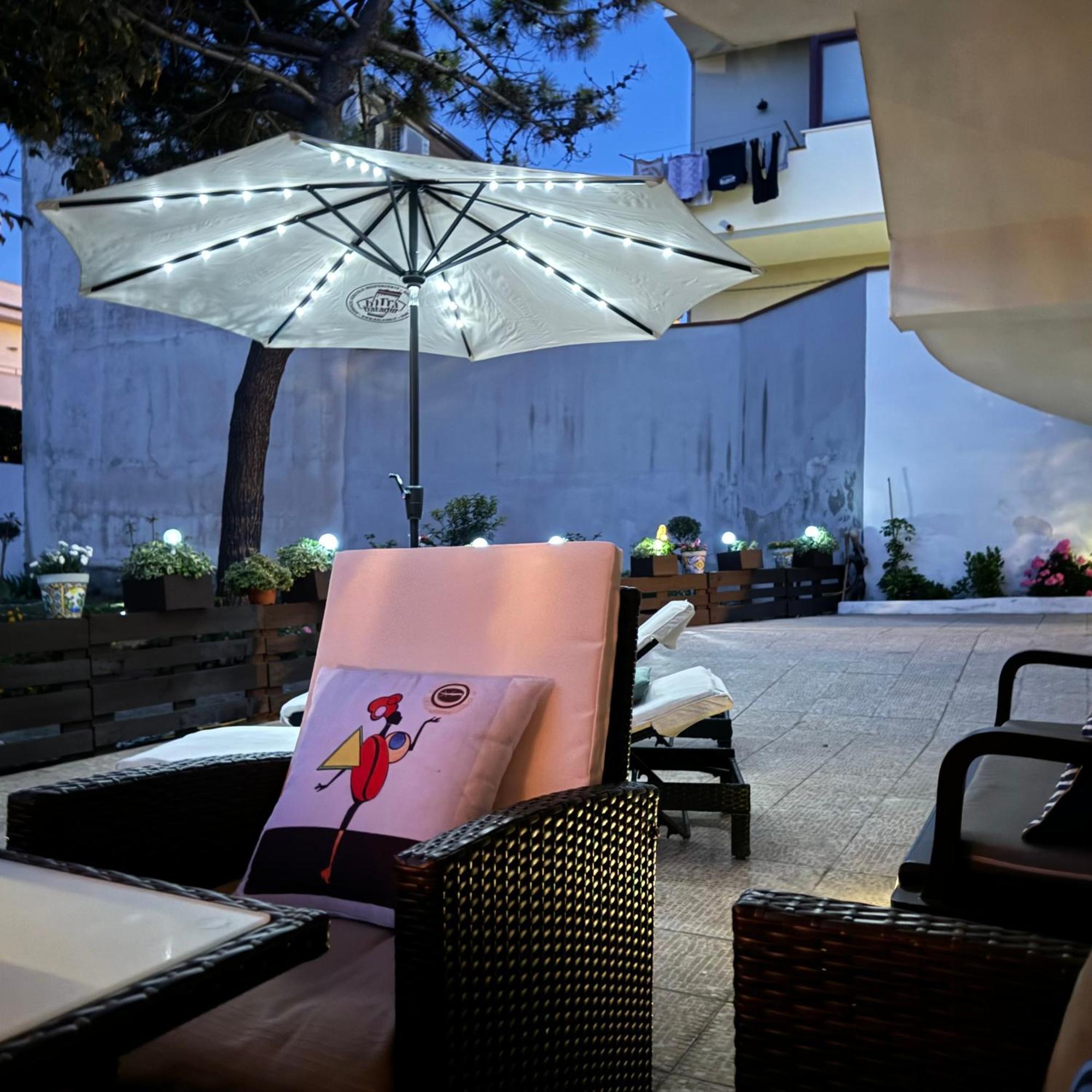 La Casa Di Wioletta Apartamento Barcellona-Pozzo di Gotto Exterior foto